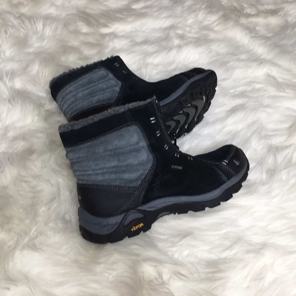 Ahnu Snow Winter Boots Black 7.5